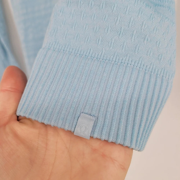 Lululemon light blue long sleeve Haze rest top size 4 - Picture 5 of 7